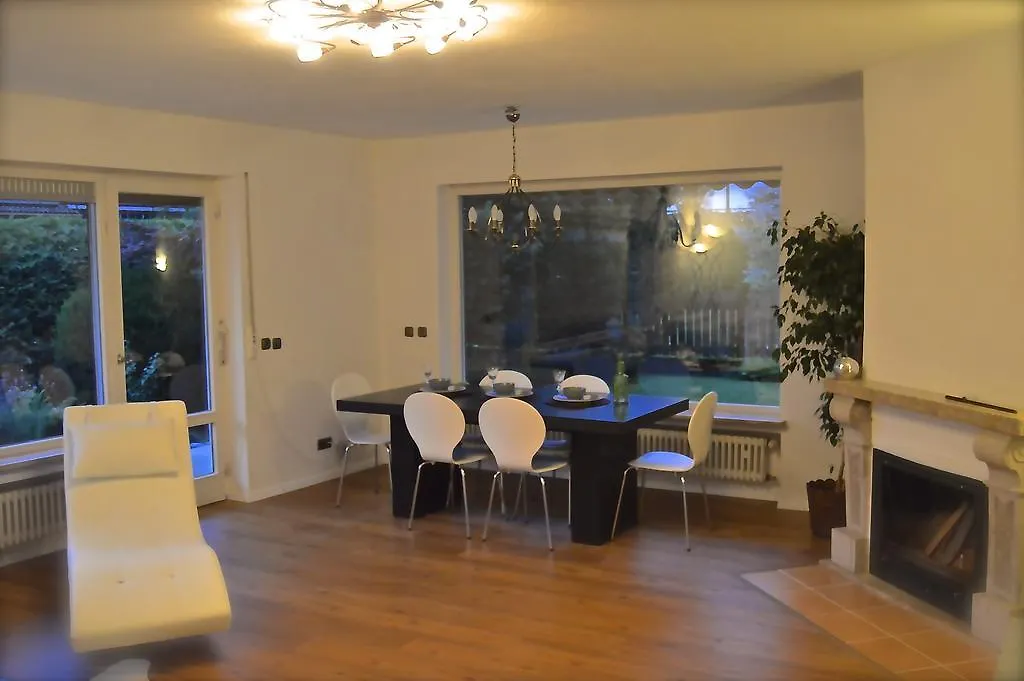 Yeti Lux - Family Garden Lodge Garmisch-Partenkirchen Apartment