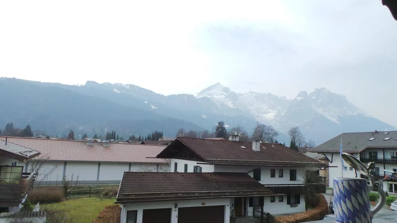 Yeti Lux - Family Garden Lodge Garmisch-Partenkirchen