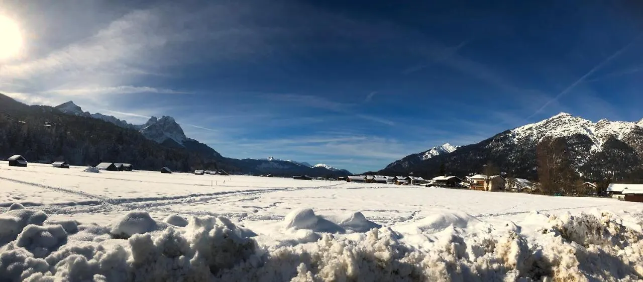 Yeti Lux - Family Garden Lodge Garmisch-Partenkirchen Deutschland
