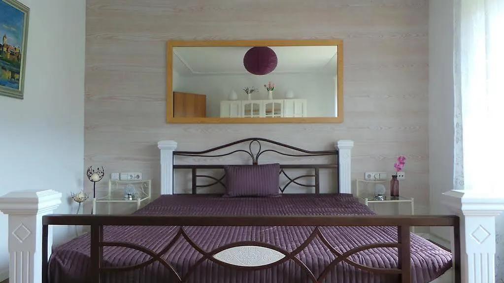 Yeti Lux - Family Garden Lodge Garmisch-Partenkirchen 0*,  Deutschland